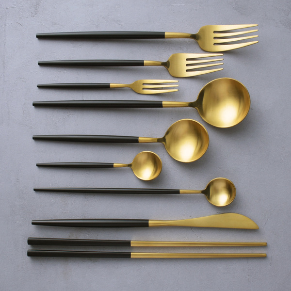 Cylindrical Black Gold Tableware 18